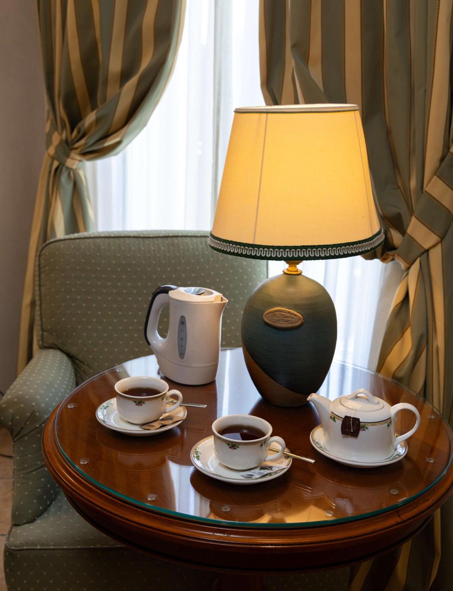 Best Western Plus Hotel Le Rondini San Francesco al Campo Ngoại thất bức ảnh