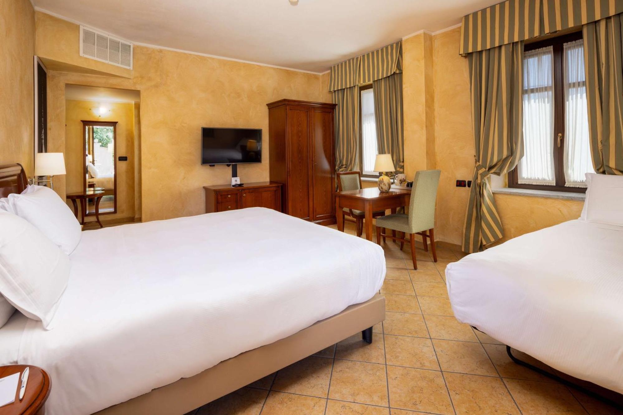 Best Western Plus Hotel Le Rondini San Francesco al Campo Ngoại thất bức ảnh