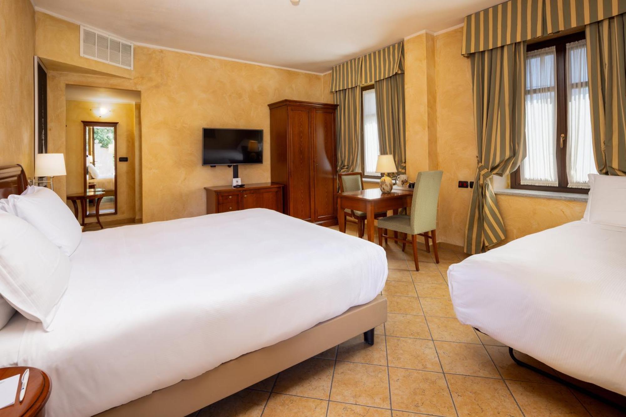 Best Western Plus Hotel Le Rondini San Francesco al Campo Ngoại thất bức ảnh