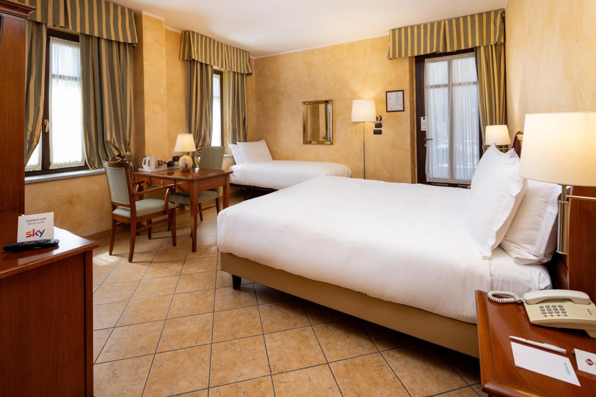 Best Western Plus Hotel Le Rondini San Francesco al Campo Ngoại thất bức ảnh