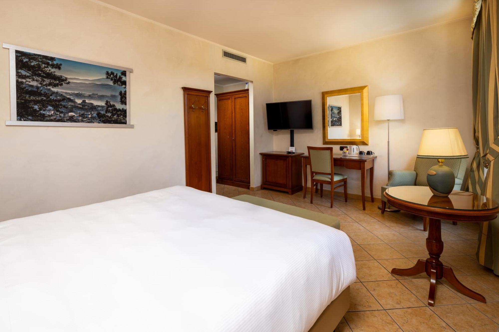 Best Western Plus Hotel Le Rondini San Francesco al Campo Ngoại thất bức ảnh